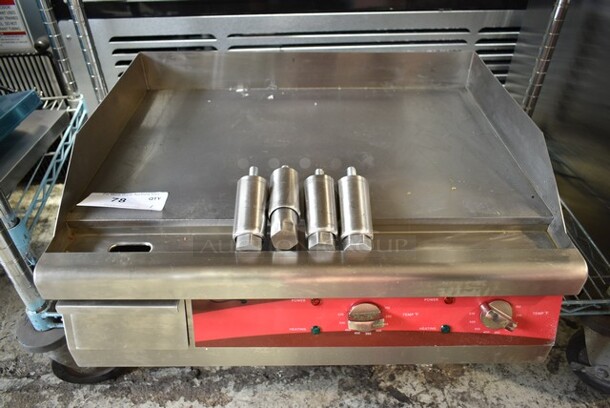 BRAND NEW SCRATCH AND DENT! Avantco 177EG24N Stainless Steel Countertop Electric Powered Flat Top Griddle. 208/240 Volts, 1 Phase.  - Image 2 of 5