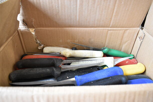 55 SHARPENED Stainless Steel Knives Including Fillet Knives. 55 Times Your Bid!  - Image 2 of 5