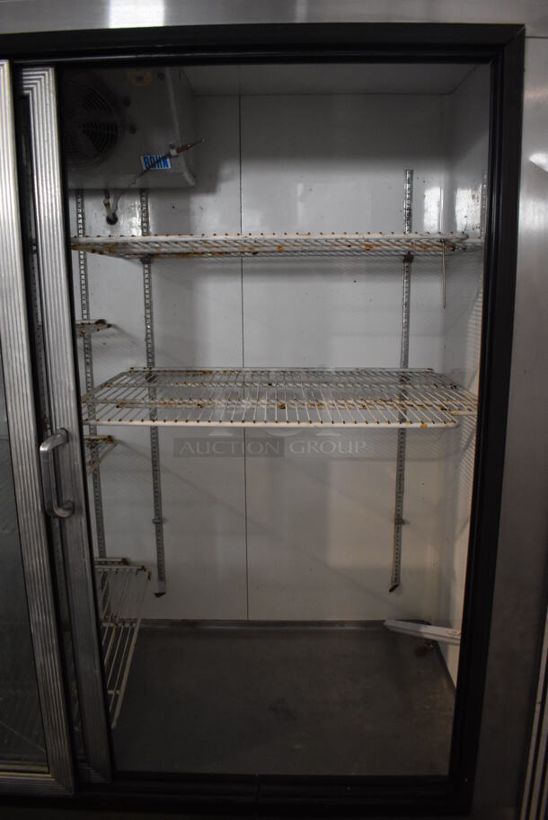CustomCool Metal Commercial 2 Door Reach In Cooler Merchandiser w/ Metal Racks. 115 Volts, 1 Phase. Tested and Working! - Image 3 of 5