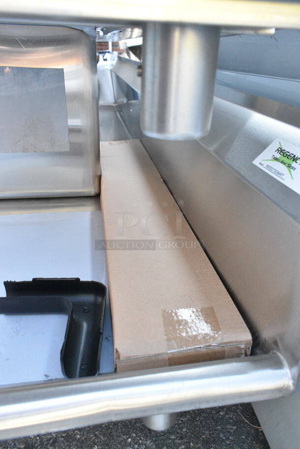 BRAND NEW SCRATCH AND DENT! Regency 600DDTS384RT 16-Gauge 7' Soiled / Dirty Dish Table with 3-Compartment Sink - 16" x 20" x 14" Bowls - Right Drainboard. No Legs.  - Image 9 of 10