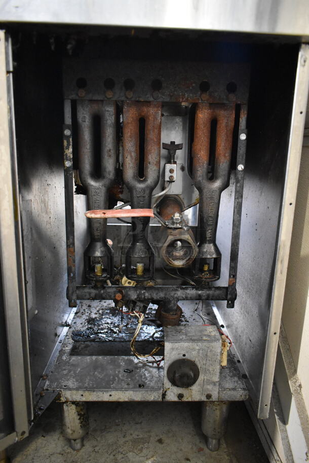 American Range Stainless Steel Commercial Floor Style Natural Gas Powered Deep Fat Fryer. - Image 5 of 6