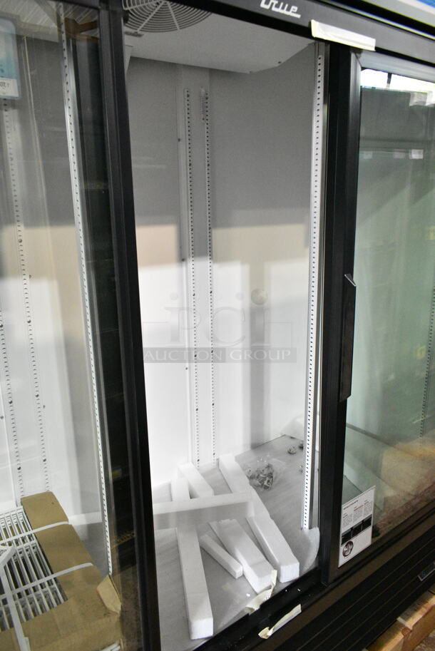 BRAND NEW SCRATCH AND DENT! 2024 True GDM-49 Metal Commercial 3 Door Reach In Cooler Merchandiser w/ Poly Coated Racks. 115 Volts, 1 Phase. Tested and Working! - Image 5 of 7