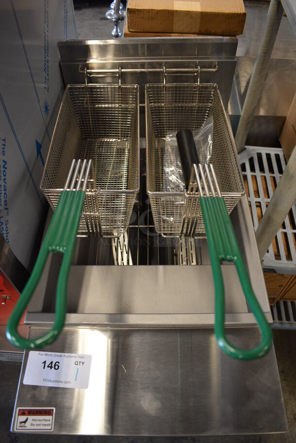 2021 CPG 351FFOP40N Stainless Steel Commercial Floor Style Natural Gas Powered Deep Fat Fryer w/ 2 Metal Fry Baskets. 90,000 BTU. Unit Was Only Used Once! 15.5x33x43. Tested and Working! - Image 4 of 7
