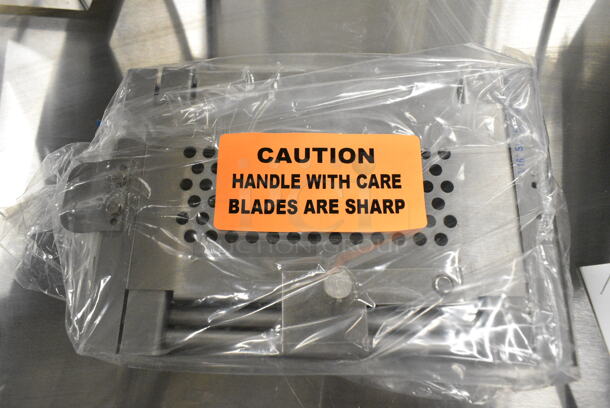 BRAND NEW SCRATCH AND DENT! Edlund 350 Electric Fruit and Vegetable Slicer. 115 Volts, 1 Phase.  - Image 5 of 10