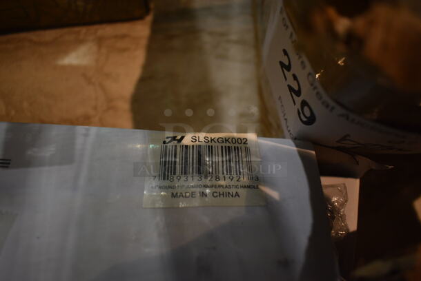 Box of 36 BRAND NEW Thunder Group SLSKGK002 Steak Knives. 10". (bar) - Image 6 of 6