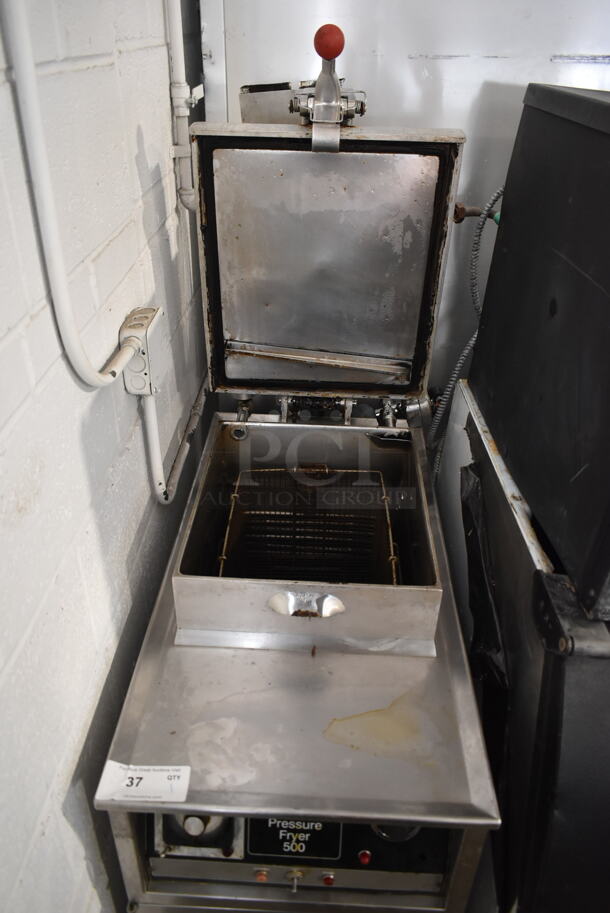 Henny Penny 500 Stainless Steel Commercial Floor Style Electric Powered Deep Fat Pressure Fryer on Commercial Casters. 220 Volts, 3 Phase.  - Image 4 of 9