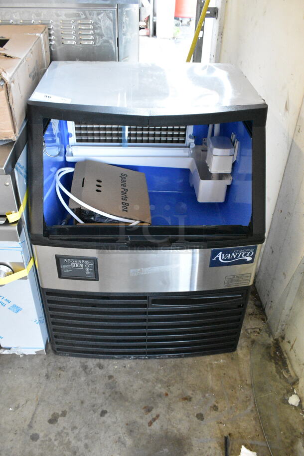 BRAND NEW SCRATCH AND DENT! 2024 Avantco 194UCF280A Stainless Steel Commercial Undercounter Full Cube Ice Machine - 299 lb. 115 Volts, 1 Phase.   - Image 5 of 10
