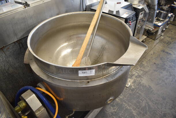 GLRQ-2 Stainless Steel Commercial Natural Gas Powered Floor Style Tilting Kettle Steam Kettle. Kettle Is Electric and Gas Powered. Kettle Is 32x32x20. 200 Volts. - Image 5 of 9