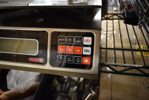 BRAND NEW SCRATCH AND DENT! Torrey L-EQ 5/10 Stainless Steel 10 lb. Digital Portion Control Scale. Tested and Working! - Image 3 of 7