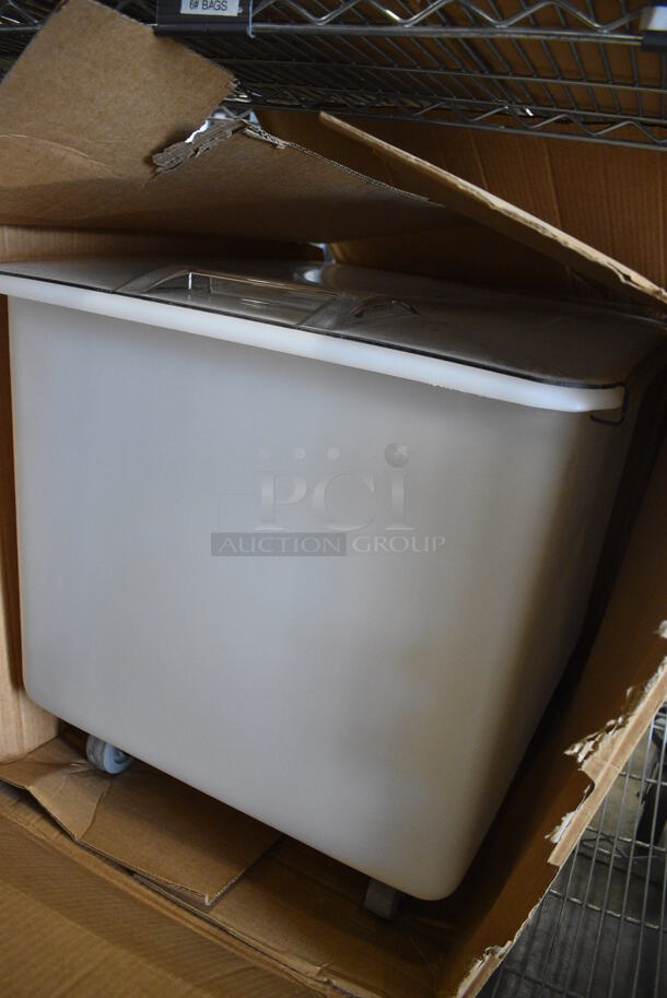 BRAND NEW IN BOX! Cambro White Poly Ingredient Bin w/ Clear Lid on Commercial Casters. 22x24x22 - Image 3 of 5