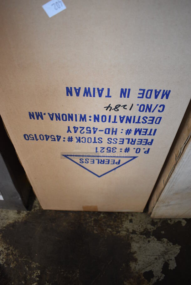Box of 12 BRAND NEW! Peerless Chain HD-4524Y Plastic Chain Posts. 32" - Image 2 of 2