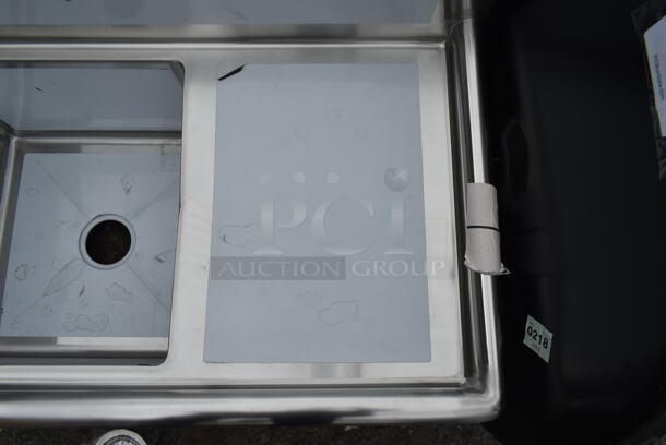 BRAND NEW SCRATCH AND DENT! Regency 522CS11818R 38 3/4" 18-Gauge Stainless Steel One Compartment Commercial Sink with Right Drainboard - 18" x 18" x 12" Bowl. No Legs.  - Image 7 of 7