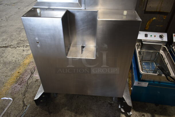 Fresh N Squeeze POS-1 Stainless Steel Commercial Floor Style Automatic Citrus Juicer on Commercial Casters. 120 Volts, 1 Phase. Tested and Working! - Image 3 of 8