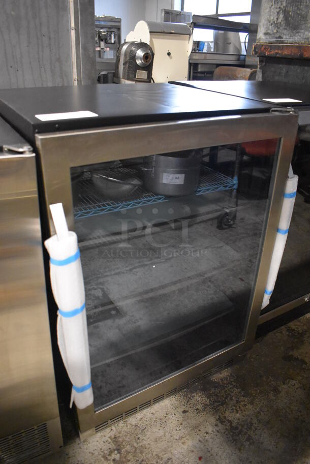 BRAND NEW SCRATCH AND DENT! Danby DBC162BLSST Metal Mini Wine Chiller Merchandiser. 115 Volts, 1 Phase. 24x25x34. Tested and Working! - Image 2 of 7