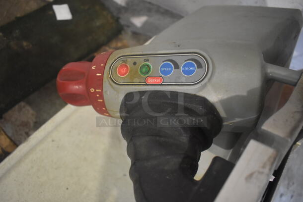 Berkel X130 Metal Commercial Countertop Meat Slicer. 115 Volts, 1 Phase. Tested and Working! - Image 4 of 5