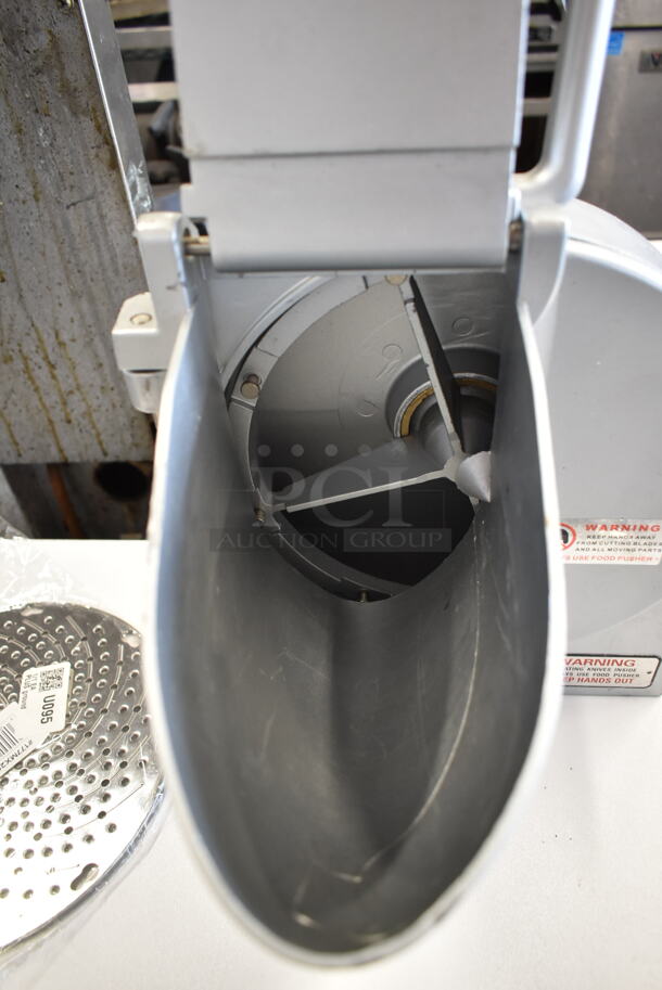 LIKE NEW! Metal Commercial Pelican Head w/ 4 Grating Blades. 3 of the Blades are Brand New. - Image 6 of 11