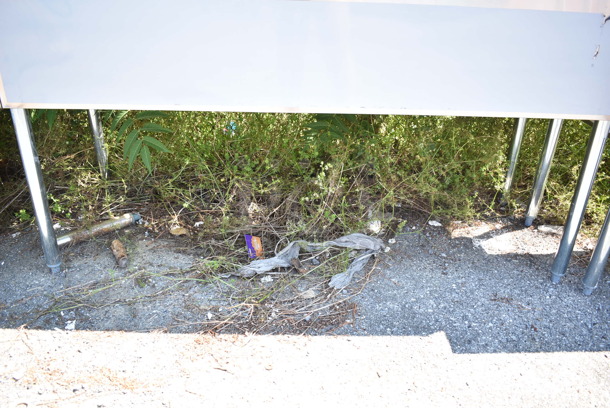 BRAND NEW SCRATCH AND DENT! Regency 600B31014213 Stainless Steel 3 Bowl Underbar Sink with Two Drainboards. Bays 10x14x9.5. Drain Boards 11x15 - Image 3 of 7