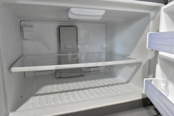 2017 Whirlpool WRT511SZDM00 Stainless Steel Cooler w/ Freezer. 115 Volts, 1 Phase. Tested and Powers On But Does Not Get Cold  - Image 2 of 7