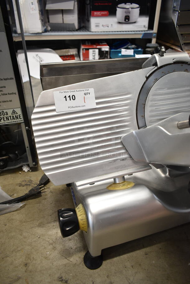 Globe G12 Stainless Steel Commercial Countertop Meat Slicer w/ Blade Sharpener. 115 Volts, 1 Phase. Tested and Working! - Image 3 of 7