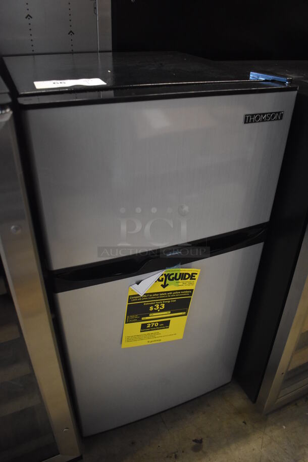 BRAND NEW SCRATCH AND DENT! 2021 Thomson Metal Mini Cooler Freezer Combo Unit. 115 Volts, 1 Phase. 18x19.5x33.5. Tested and Working! - Image 2 of 8