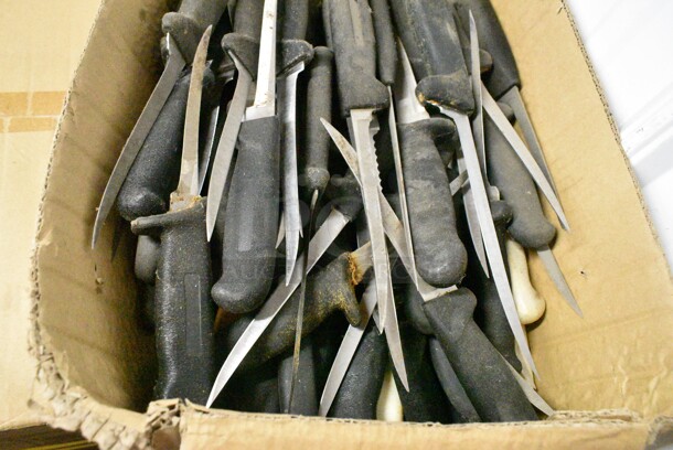 75 SHARPENED Stainless Steel Knives Including Boning Knives. 75 Times Your Bid!  - Image 3 of 5