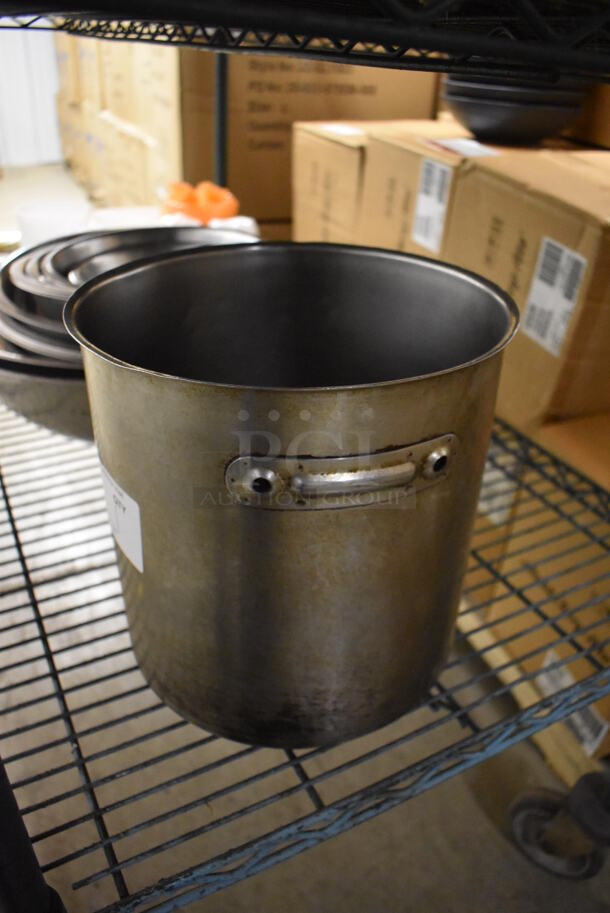 Metal Stock Pot. 13x10x10 - Image 3 of 4