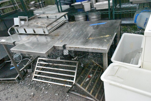 Metal Table.  - Image 1 of 3