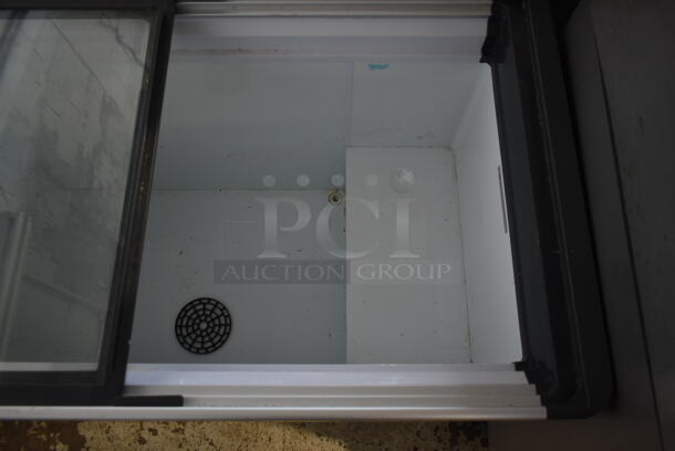 Blue Air BACF15 Metal Commercial Chest Freezer Merchandiser. 115 Volts, 1 Phase. Tested and Working! - Image 5 of 6