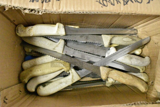 32 SHARPENED Stainless Steel Knives Including Serrated Bread Knives. 32 Times Your Bid!  - Image 1 of 6
