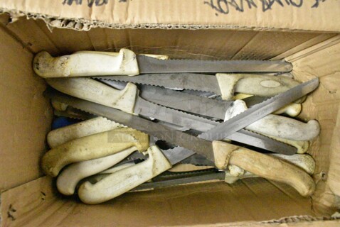 32 SHARPENED Stainless Steel Knives Including Serrated Bread Knives. 32 Times Your Bid! 