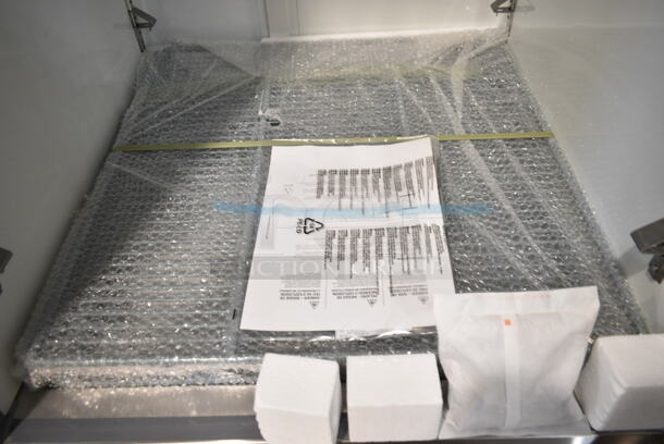 BRAND NEW SCRATCH AND DENT! 2023 Avantco 178A23RHC Stainless Steel Commercial Single Door Reach In Cooler w/ Poly Coated Racks on Commercial Casters. 115 Volts, 1 Phase. Tested and Working! - Image 7 of 8