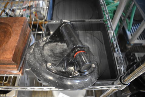 IMT B100 8" Flat Suction Cup in Gray Poly Case. 8.5x8.5x4