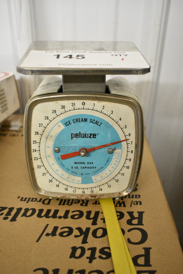 Pelouze Z32 Metal Countertop Scale.  - Image 1 of 3