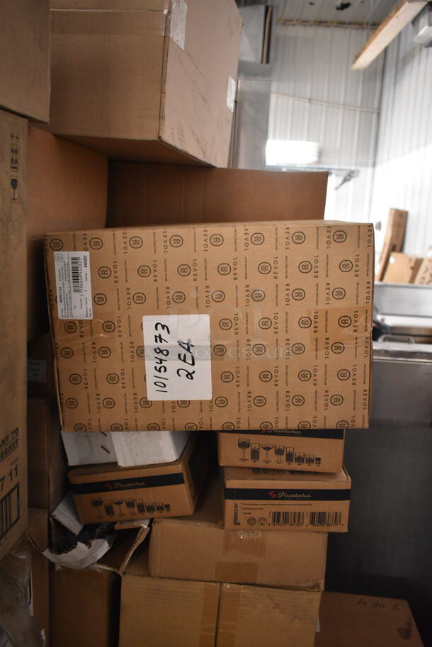 PALLET LOT of 40 BRAND NEW Boxes Including FJ037 Cabernet Wine Glasses, Rosenthal Sambonet 10304228 Dishes, 10192552 Cocktail Glasses, CSFP10 Frying Pans, CSS-6507 Fry Pans, DX430061 Heritage Stackable Cranberry Bowl, 2 Box Steelite HL15400 Platter Oval Dish, 10273860 Tortilla Warmer, 10301028 Blonde Serving Tray, Sambonet Glasses, RVPC1131 Dishes, 3 Box Pasabahce Glasses, GI Metal AC-APM Pizza Peel Holder, Carlisle 604460 Spoons, RAK Porcelain 1000002T Wine Glasses. 40 Times Your Bid! - Image 5 of 12