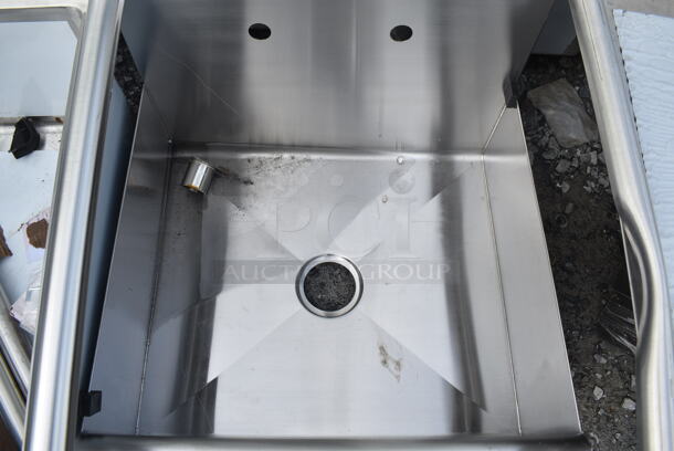 BRAND NEW SCRATCH AND DENT! Stainless Steel Single Bay Sink. No Legs.  - Image 4 of 4