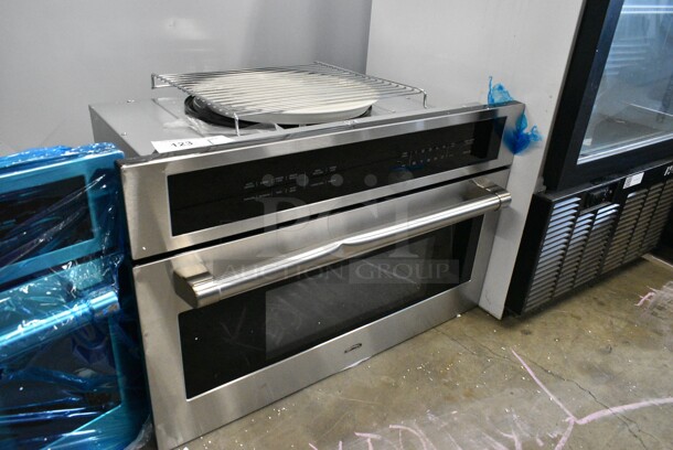 BRAND NEW SCRATCH AND DENT! KoolMore KM-CWO30-SS 30 in. Built-in Microwave with Convection Oven and Air Fryer. 120 Volts, 1 Phase.  - Image 3 of 12