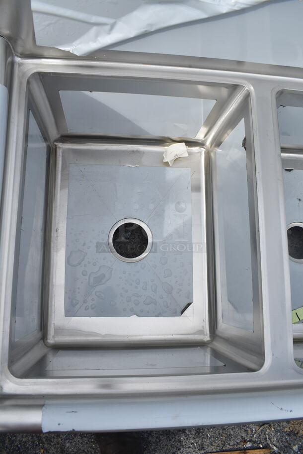 BRAND NEW SCRATCH AND DENT! Regency 600S3162018R Stainless Steel 3 Bay Sink w/ Right Side Drain Board. No Legs.  - Image 7 of 8