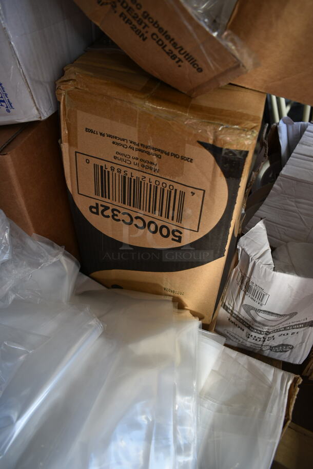 PALLET LOT of 15 BRAND NEW Boxes Including 500CC32P Choice Clear PET Plastic Cold Cup - 32 oz. - 500/Case, 130IC25PCL500 Choice 25 lb. Clear Plastic Ice Bag with Ice Print - 500/Case, Choice 25 lb Shorty Paper SOS Bag, 347RB12WHSLV White Bowl with Silver Lattice Design, Choice 0.75 oz Portion Cups, 500L1020WHT Travel Cups and Lids, 427TBBD4 Bolt Down Outdoor Table Base Plate. 15 Times Your Bid! - Image 7 of 12