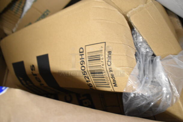 PALLET LOT of 15 BRAND NEW Boxes Including Noble 394365XL Noble Products Powder-Free Disposable Clear Vinyl Gloves for Foodservice - Extra Large - 1000/Case, Dart Performer Foam Hinged Lid Containers, 612509HD Round Heavy Weight Foil Take-Out Pan, 395TO9121 Compartment Take-Out Container, Brown Bags, Cardboard Boxes. 15 Times Your Bid! - Image 6 of 9
