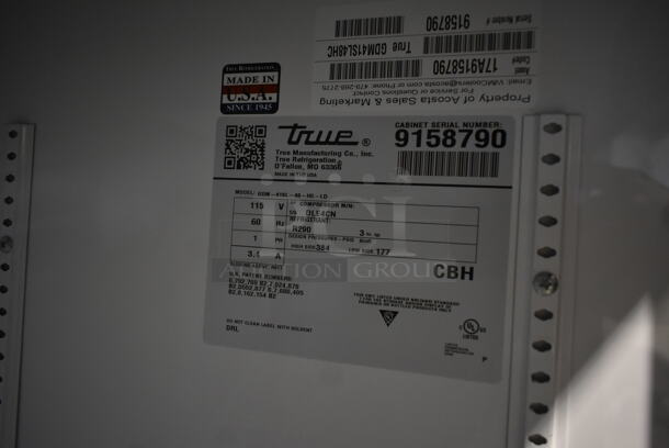 2017 True GDM-41SL-48-HC-LD Metal Commercial 2 Door Reach In Cooler Merchandiser w/ Poly Coated Racks. 115 Volts, 1 Phase. Tested and Powers On But Does Not Get Cold - Image 6 of 6