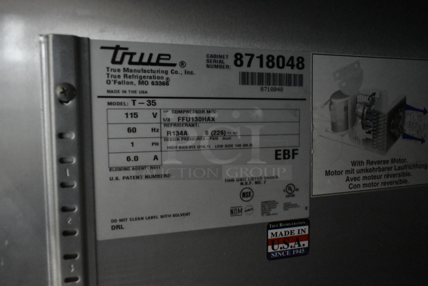2015 True T-35 Stainless Steel Commercial 2 Door Reach In Cooler w/ Poly Coated Racks. 115 Volts, 1 Phase. Tested and Working! - Image 4 of 5