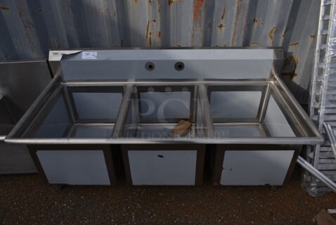 BRAND NEW SCRATCH AND DENT! Regency 600S31824 Stainless Steel Commercial 3 Bay Sink w/ Legs. Bays 18x23
