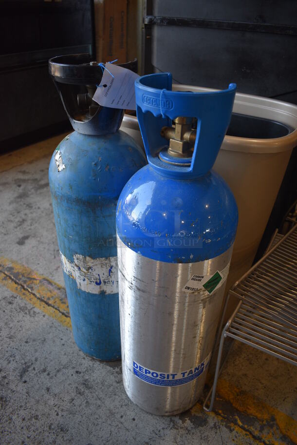2 Metal CO2 Tanks. 7.5x7.5x28. 2 Times Your Bid! - Image 3 of 4