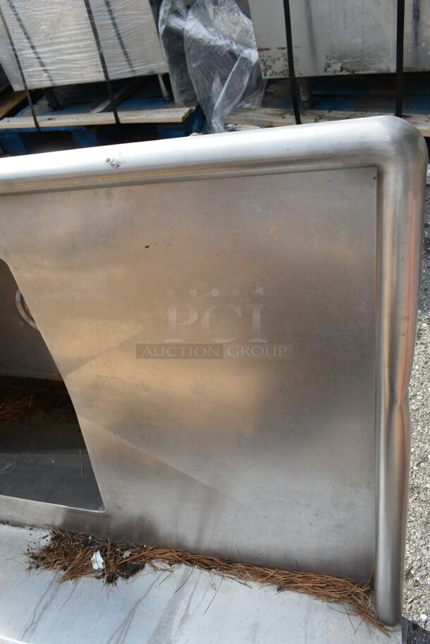 Stainless Steel Commercial 3 Bay Sink. Missing Right Side H Legs. Bays 20x20x12.  - Image 3 of 8