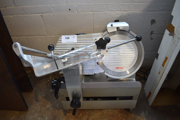 Avantco Stainless Steel Commercial Countertop Automatic Meat Slicer w/ Blade Sharpener. 24x22x31. Tested and Working!