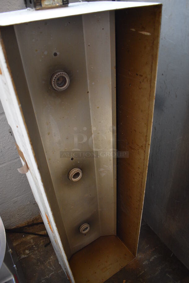 Crescent Metal Light Fixture. 36x11x9 - Image 3 of 5