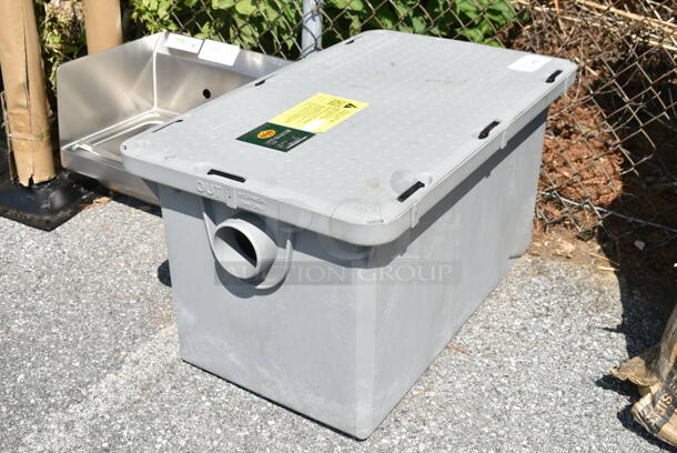 BRAND NEW SCRATCH AND DENT! Endura 3925XTA03 50 lb. 25 GPM Grease Trap with 3" Hub - Image 3 of 5