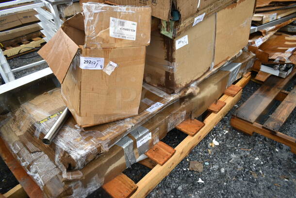 BRAND NEW SCRATCH AND DENT! Regency 460EGSC2448 NSF Green Wire Security Cage - 24" x 48" x 61". May Be Missing Pieces.  - Image 2 of 3