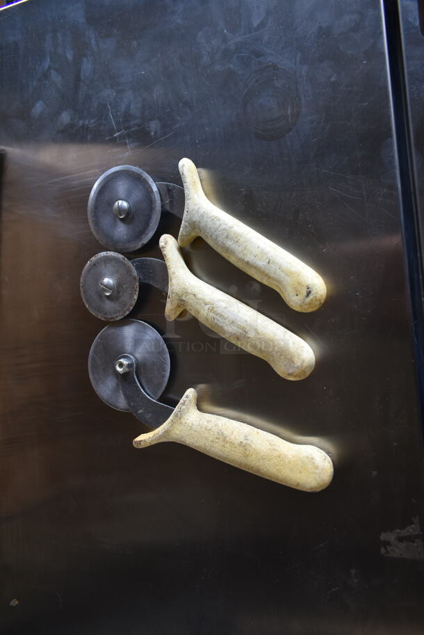 70 SHARPENED Stainless Steel Pizza Pie Cutters. 70 Times Your Bid! - Image 2 of 3