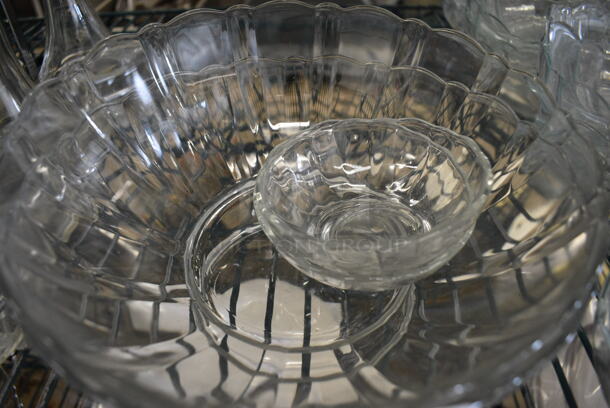 4 Various Glass Bowls. Includes 9x9x3.5, 4x4x1.5. 4 Times Your Bid! - Image 2 of 3